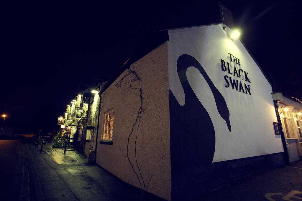 The Black Swan Glazebrook Exterior foto